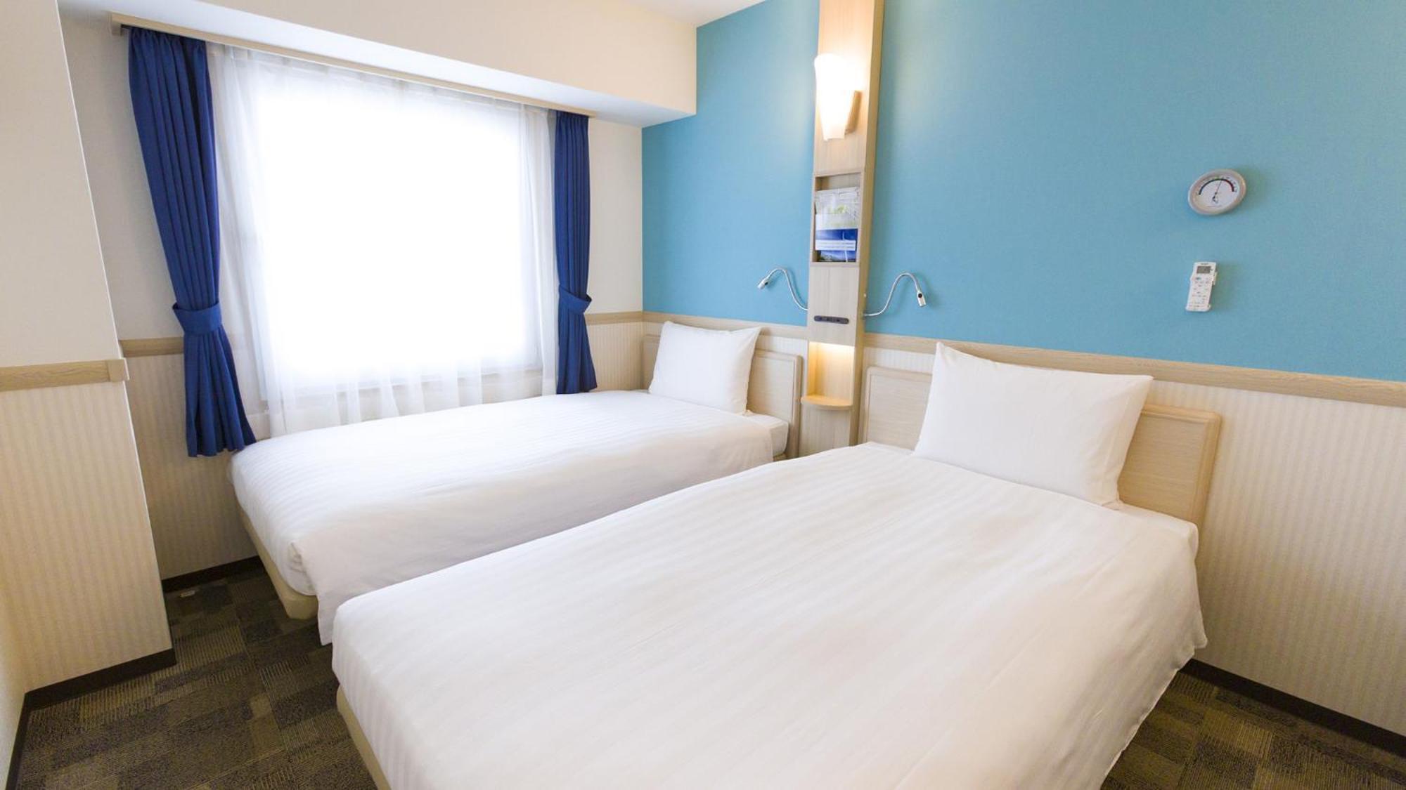 Toyoko Inn Mikawa Anjo Eki Shinkansen Minami Guchi No 2 Anjomachi Room photo